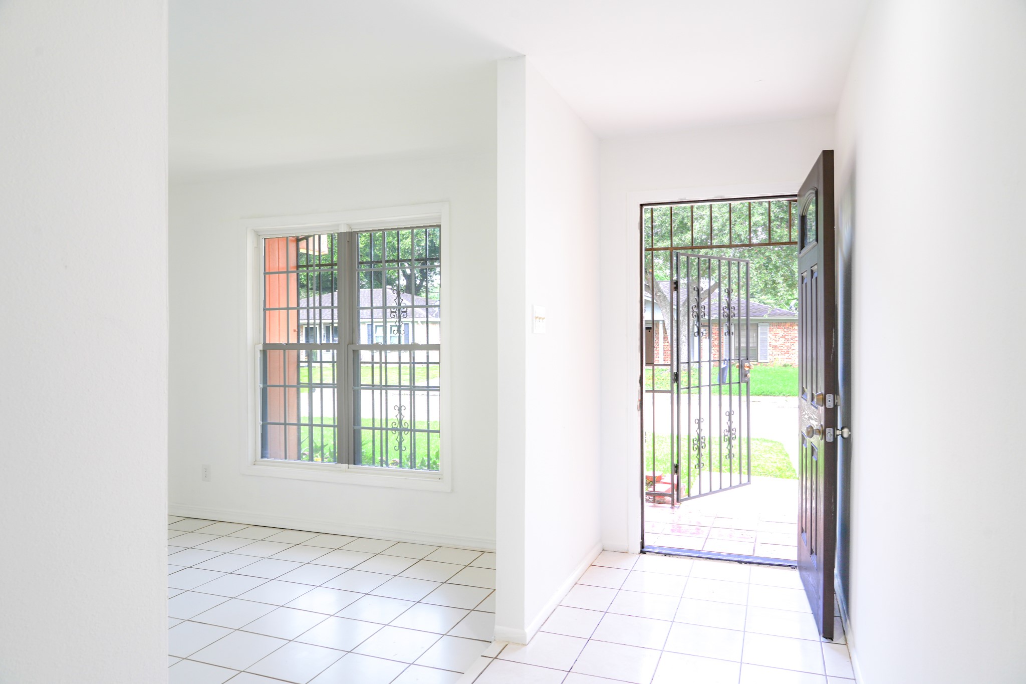 11819 South Ridgewood Circle Houston, TX 77071 - Photo 11 of 31