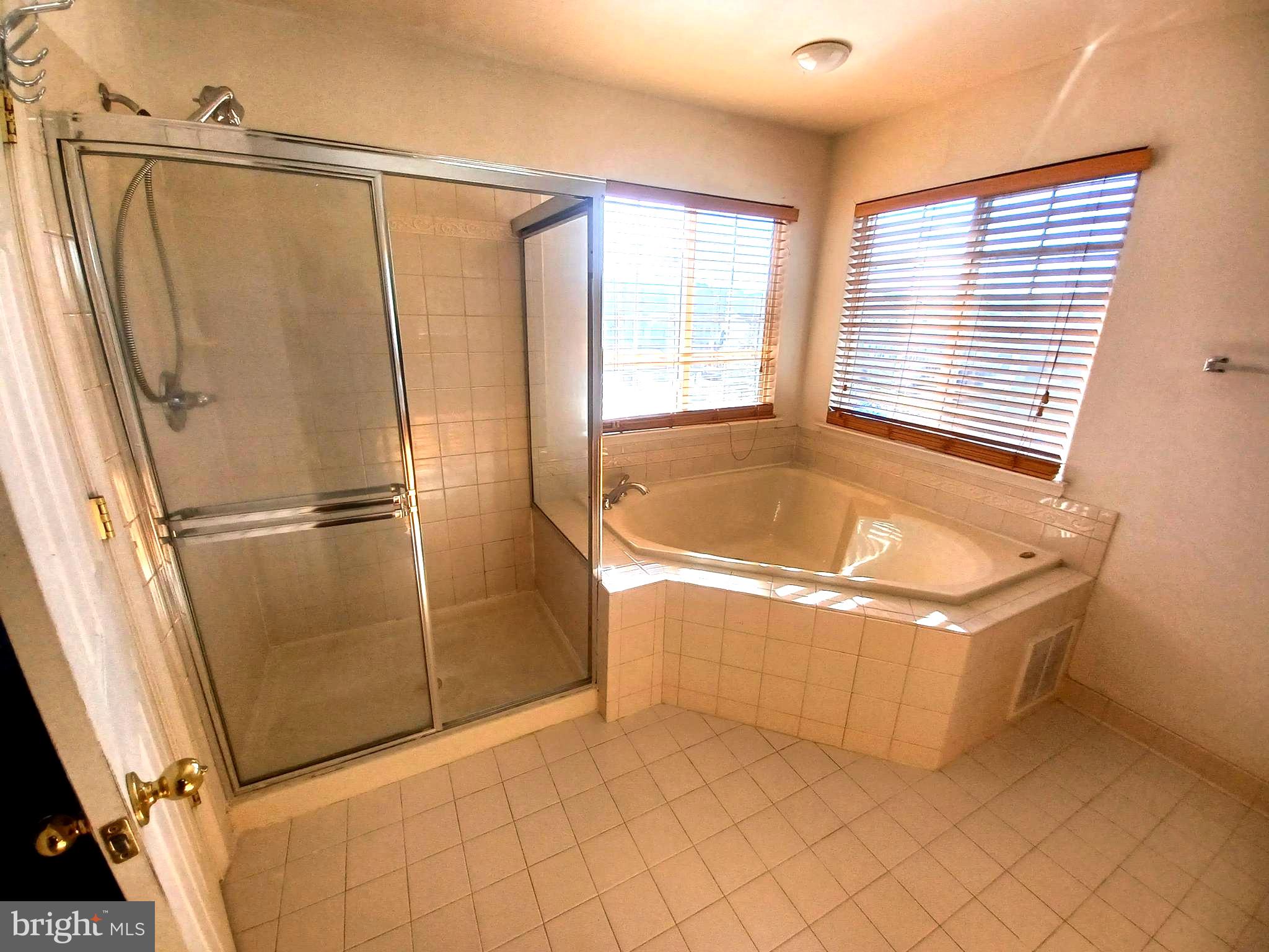 1549 Falling Brook Court Odenton, MD 21113 - Photo 31 of 43 Bright and inviting bathroom oasis.