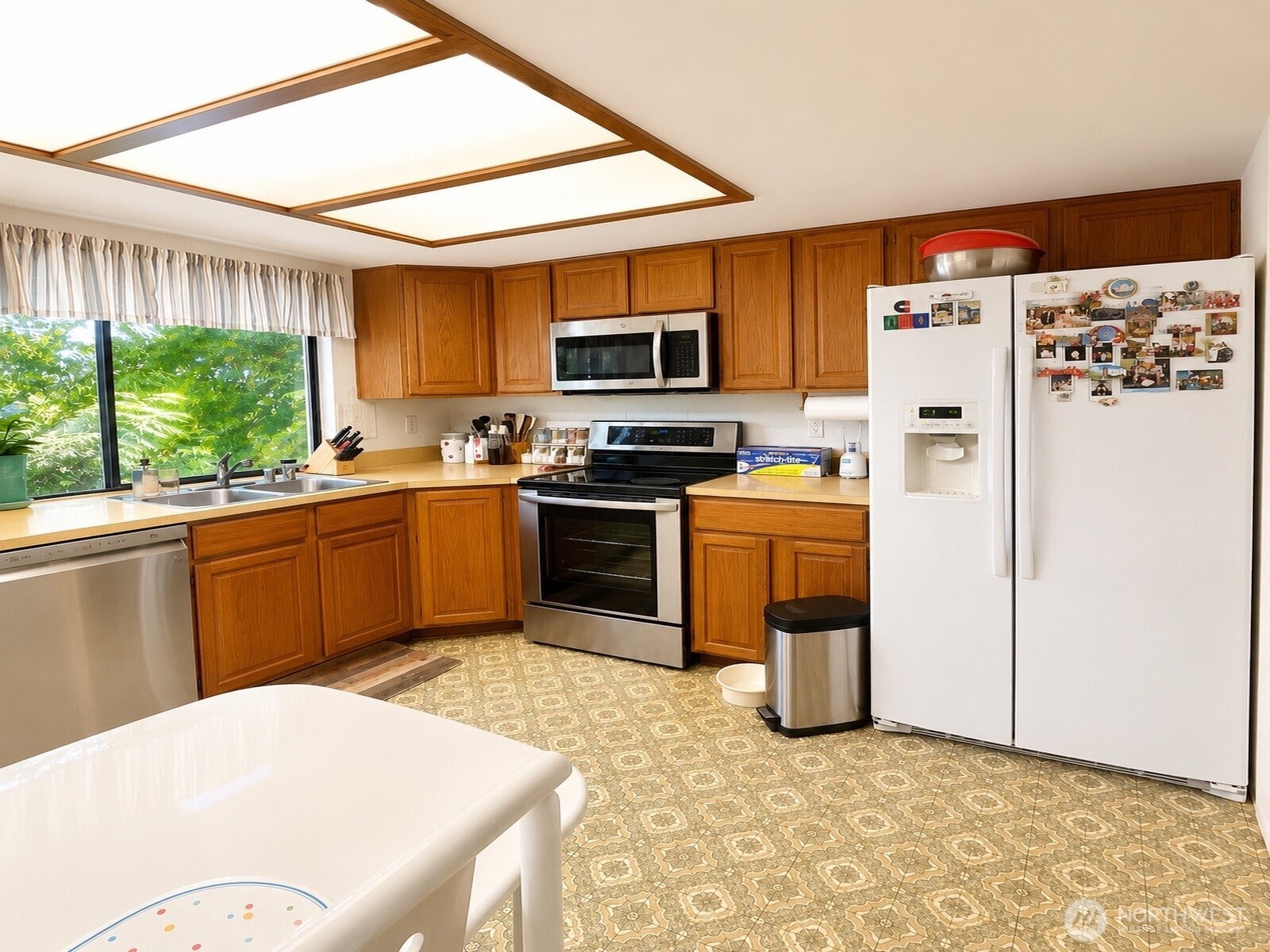22121 4th Avenue Southeast Bothell, WA 98021 - Photo 4 of 14