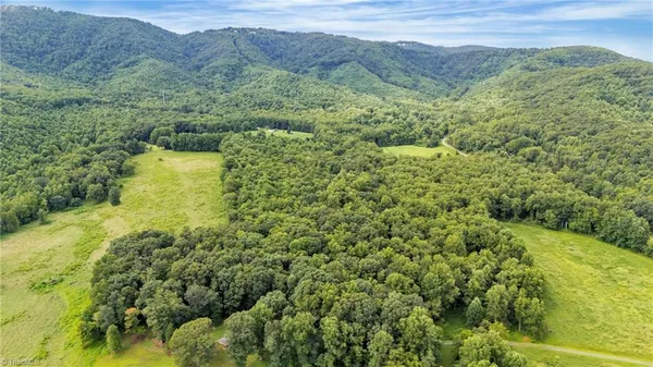 $179,000 | 21 North Old Highway 21, Thurmond, NC 28683