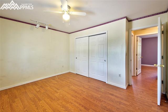 4925 Del Sol Road Colorado Springs, CO 80918 - Photo 16 of 25