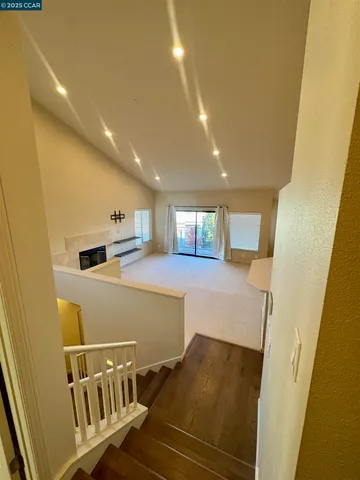 $4,200 | 87 Starview Drive, Oakland, CA 94618