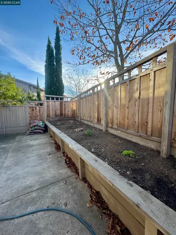 $4,200 | 87 Starview Drive, Oakland, CA 94618