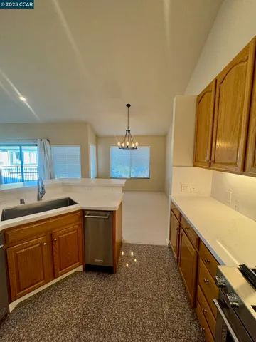 $4,200 | 87 Starview Drive, Oakland, CA 94618