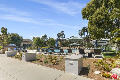 a view of a basketball court