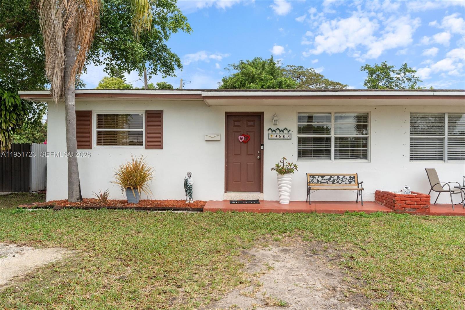 a front view of house with yard