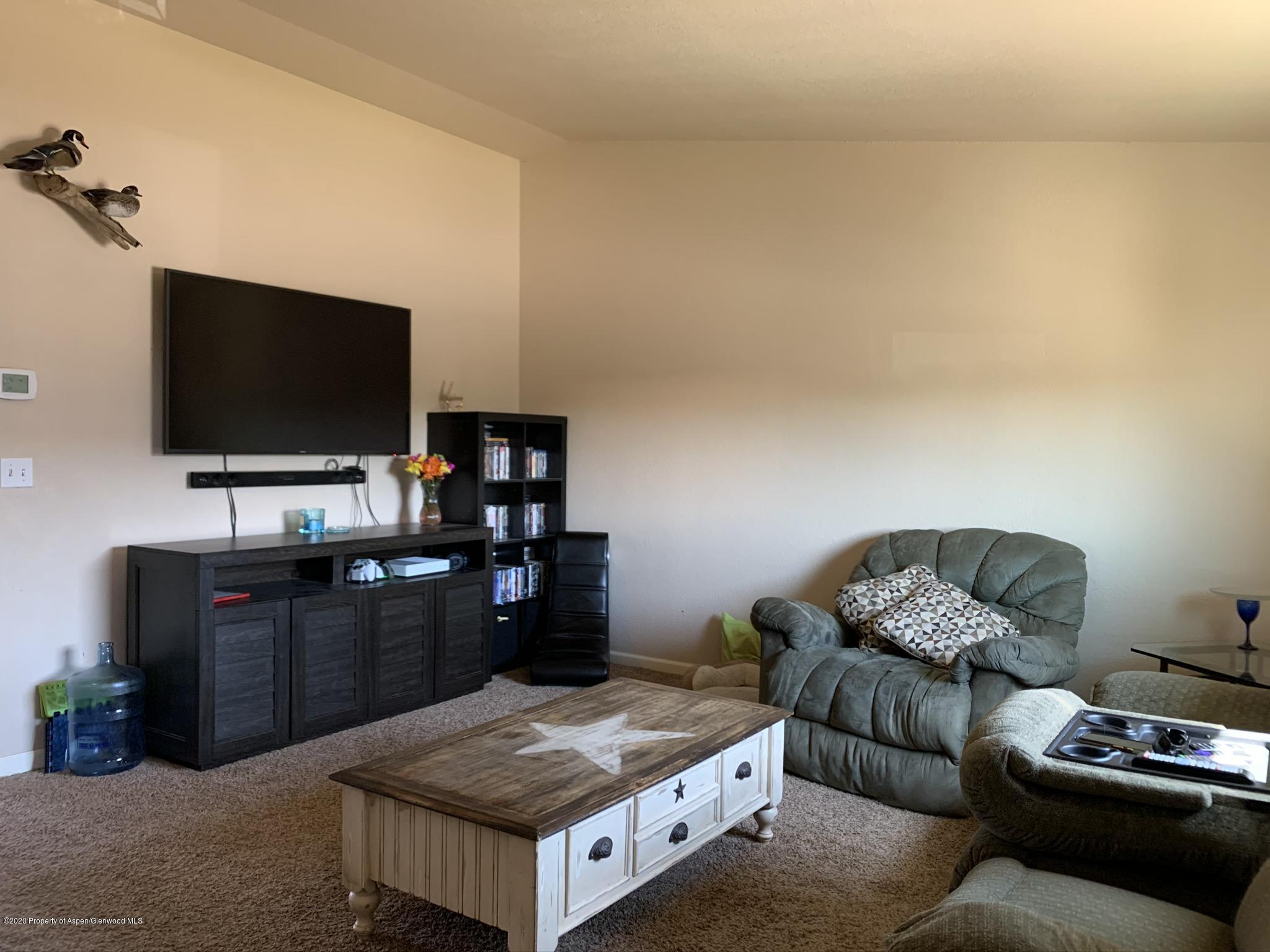 2611 Rail Avenue Rifle, CO 81650 - Photo 7 of 27 Living Room