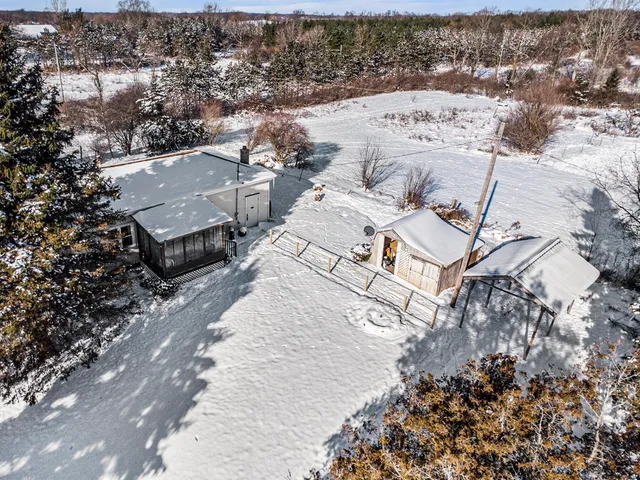 $224,900 | 19647 L Drive North, Marshall, MI 49068