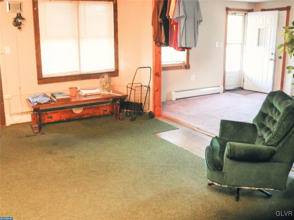 101 East Ruddle Street Coaldale, PA 18218 - Photo 5 of 22 a living room with furniture and a window
