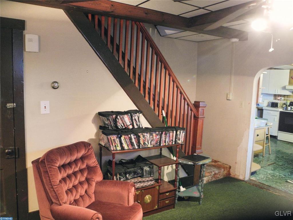 101 East Ruddle Street Coaldale, PA 18218 - Photo 7 of 22 a living room with furniture