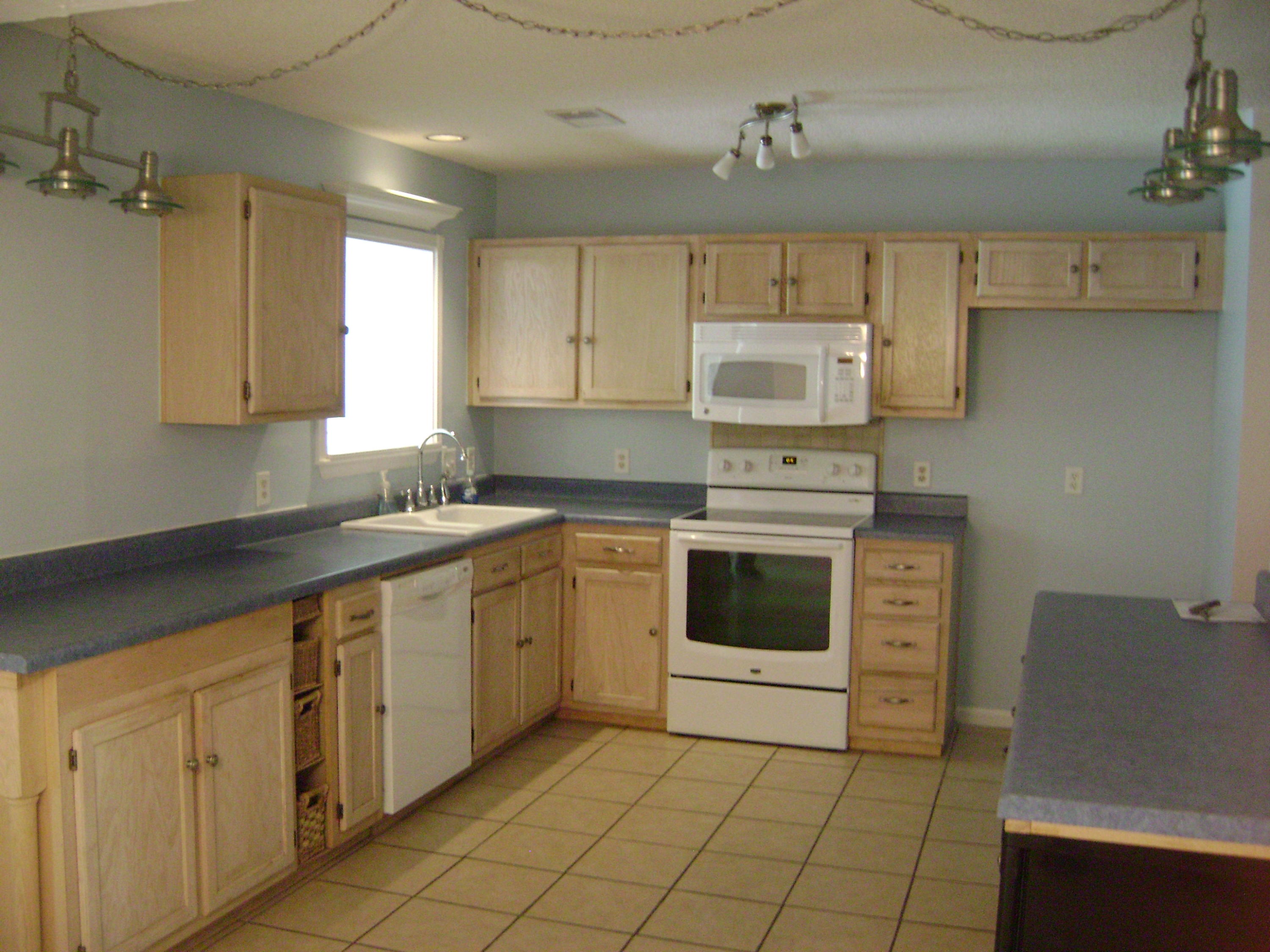 1269 Center Lake Drive Mount Pleasant, SC 29464 - Photo 2 of 20 cl2