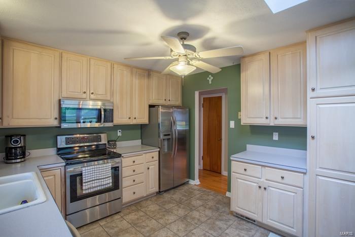 9246 Litzsinger Road St. Louis, MO 63144 - Photo 3 of 16 Gallery Image 3