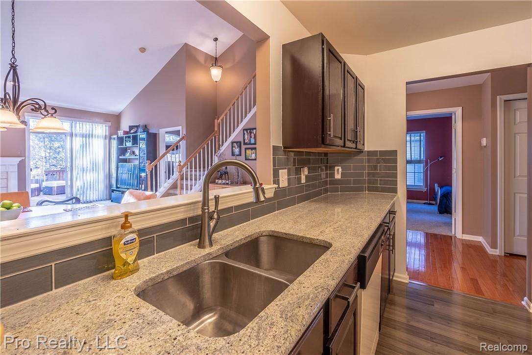 410 Cherry Grove Road Canton, MI 48188 - Photo 7 of 42 DSC00615-HDR.jpg
