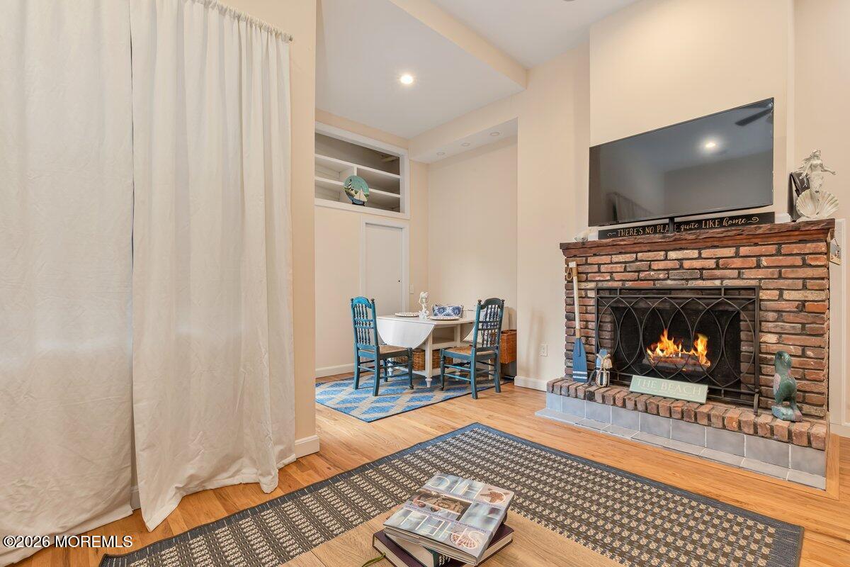 31 Village Road Sea Bright, NJ 07760 - Photo 6 of 23 3V0A8813