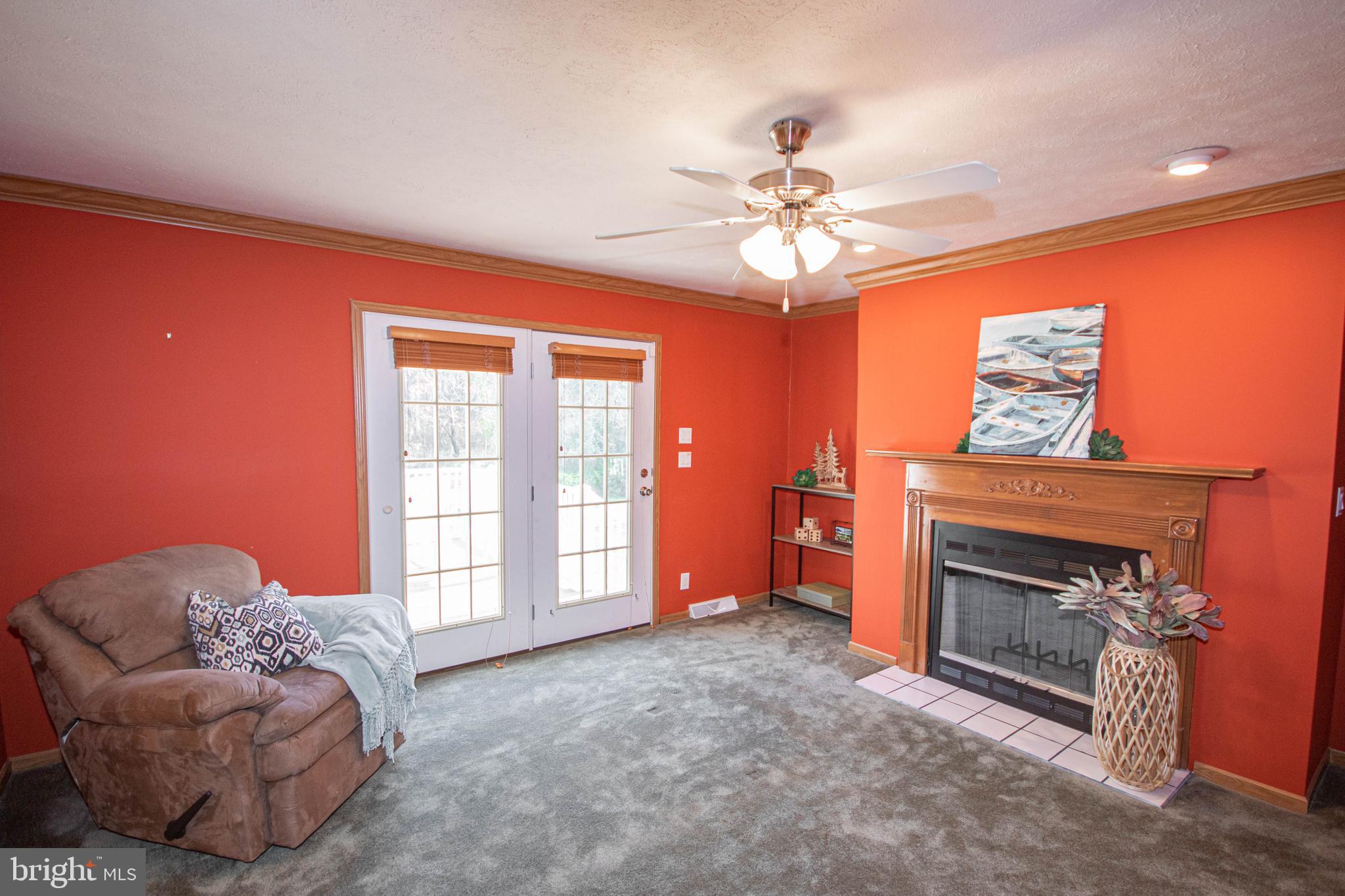 2603 Elsey Road Nanticoke, MD 21840 - Photo 16 of 47 Family room