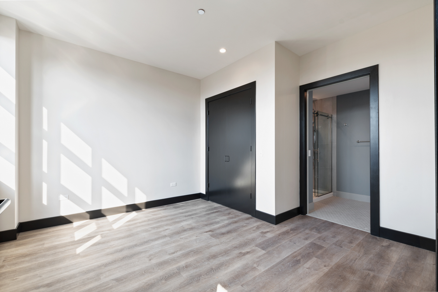 1123 West Randolph Street, Unit 401 Chicago, IL 60607 - Photo 5 of 12