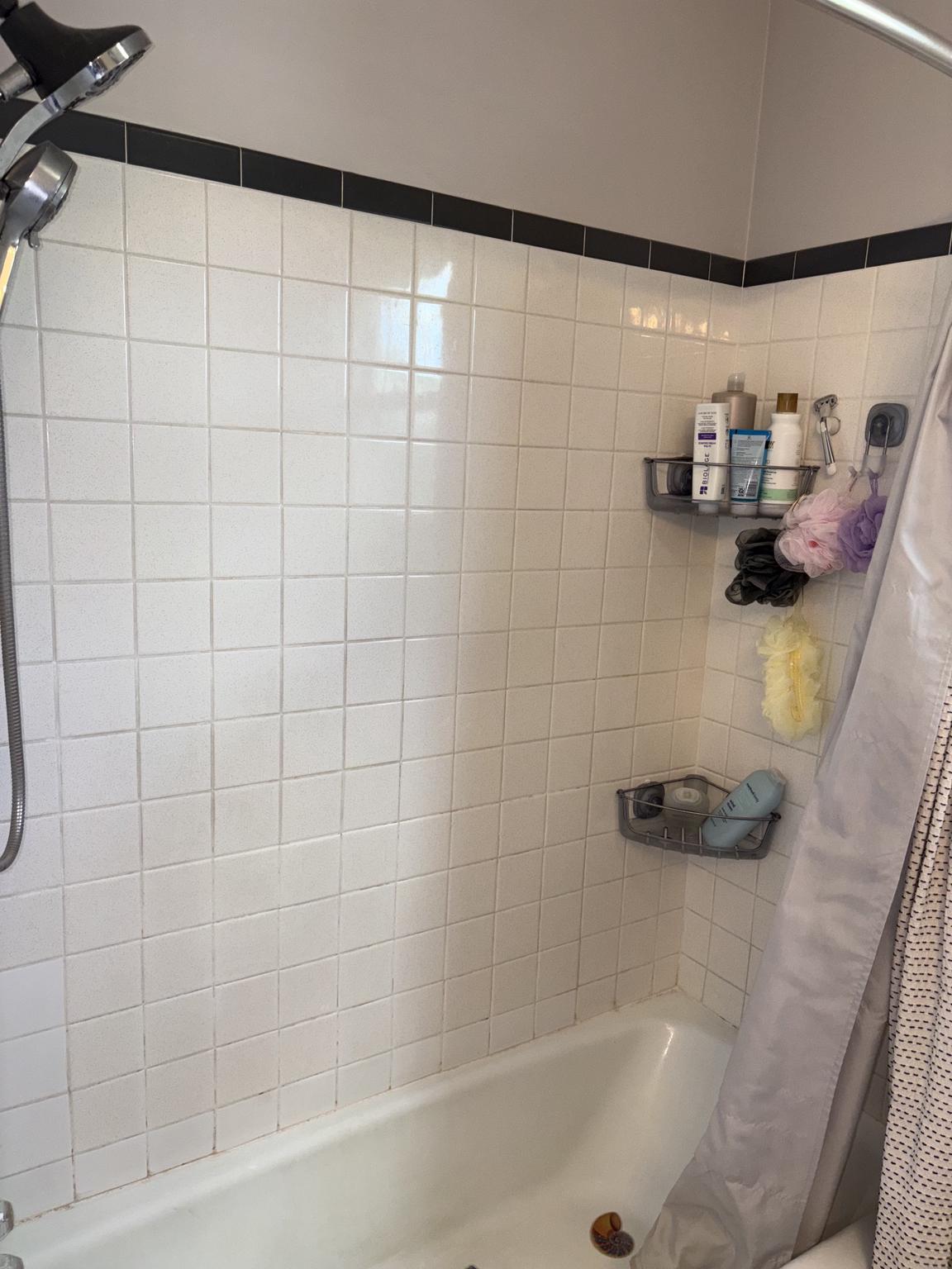 402 Grosstown Road Stowe, PA 19464 - Photo 24 of 37 Main Bathroom