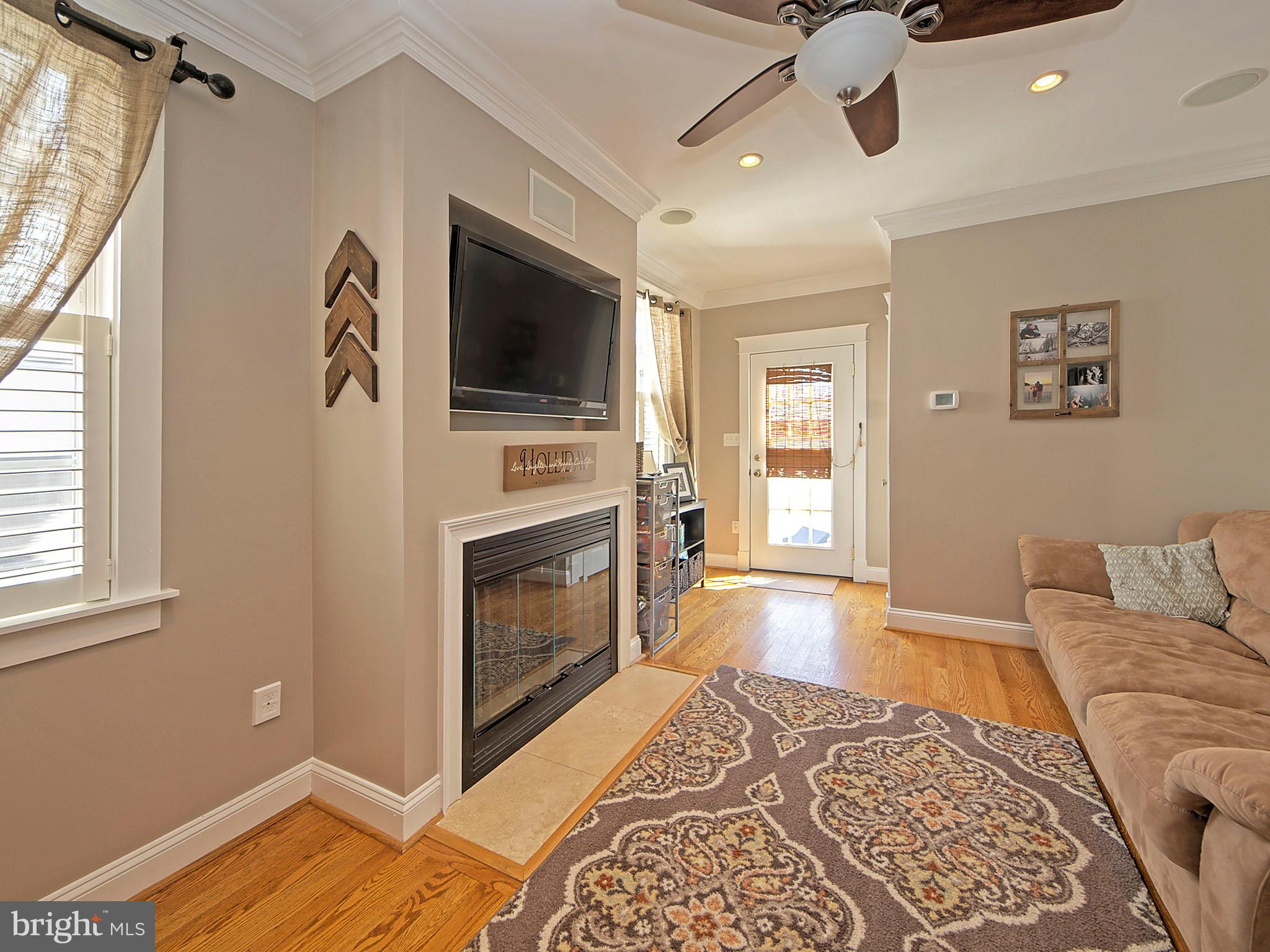 1406 Hamilton Street Wilmington, DE 19806 - Photo 12 of 25 Family room