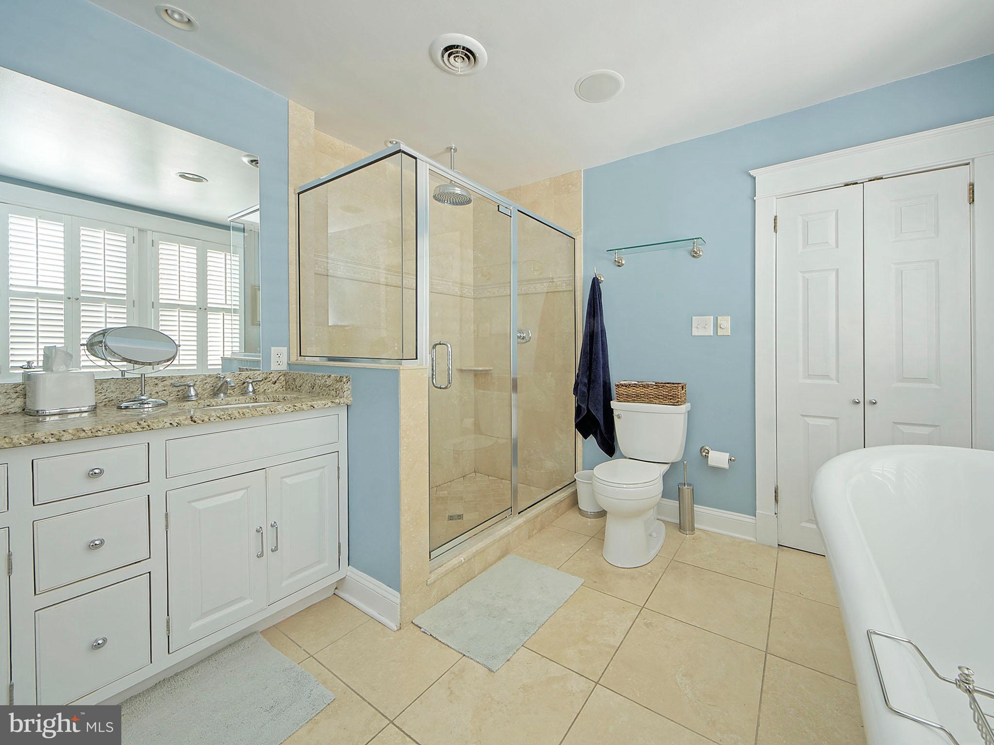 1406 Hamilton Street Wilmington, DE 19806 - Photo 16 of 25 Master bathroom