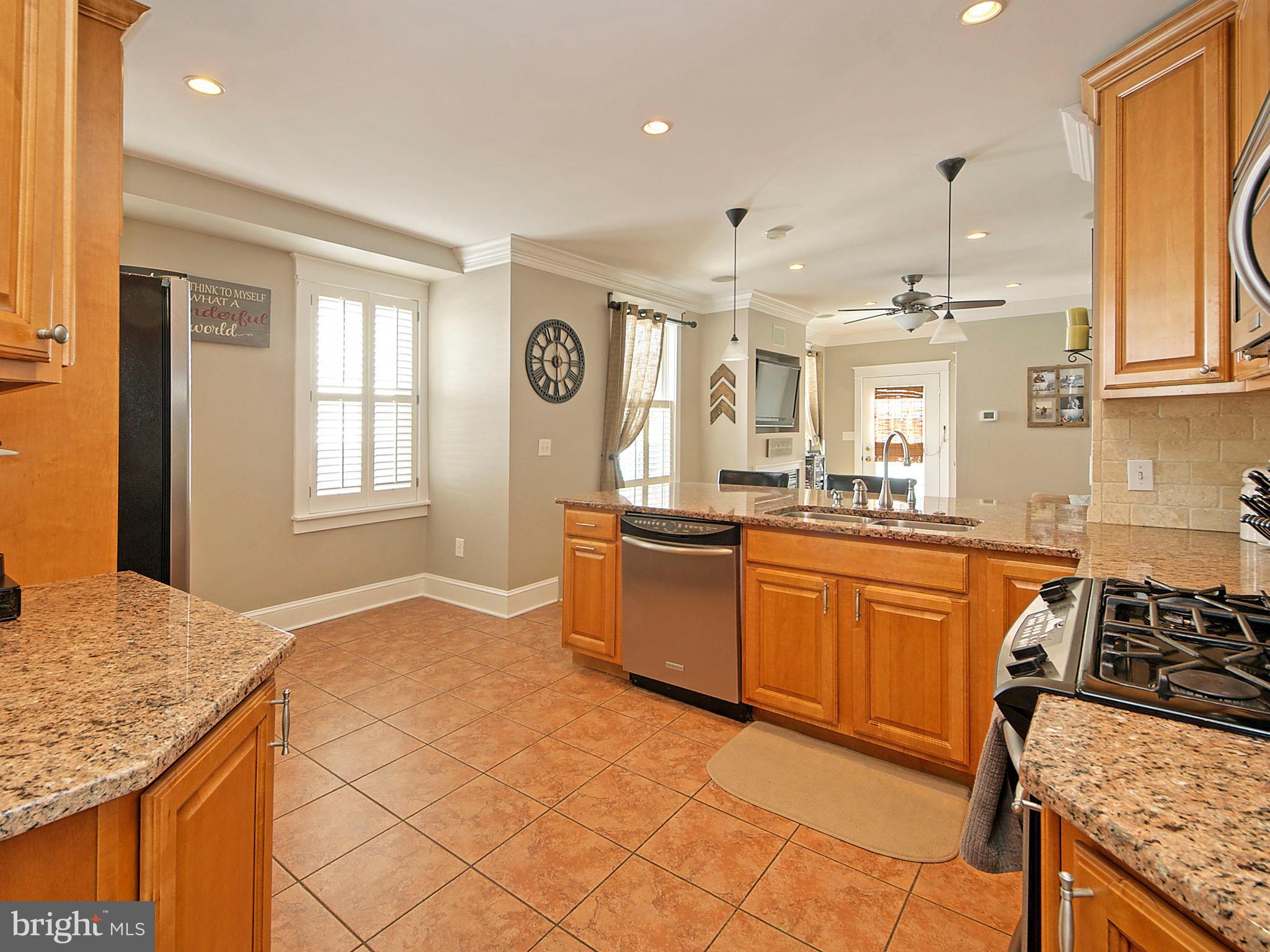 1406 Hamilton Street Wilmington, DE 19806 - Photo 10 of 25 Kitchen