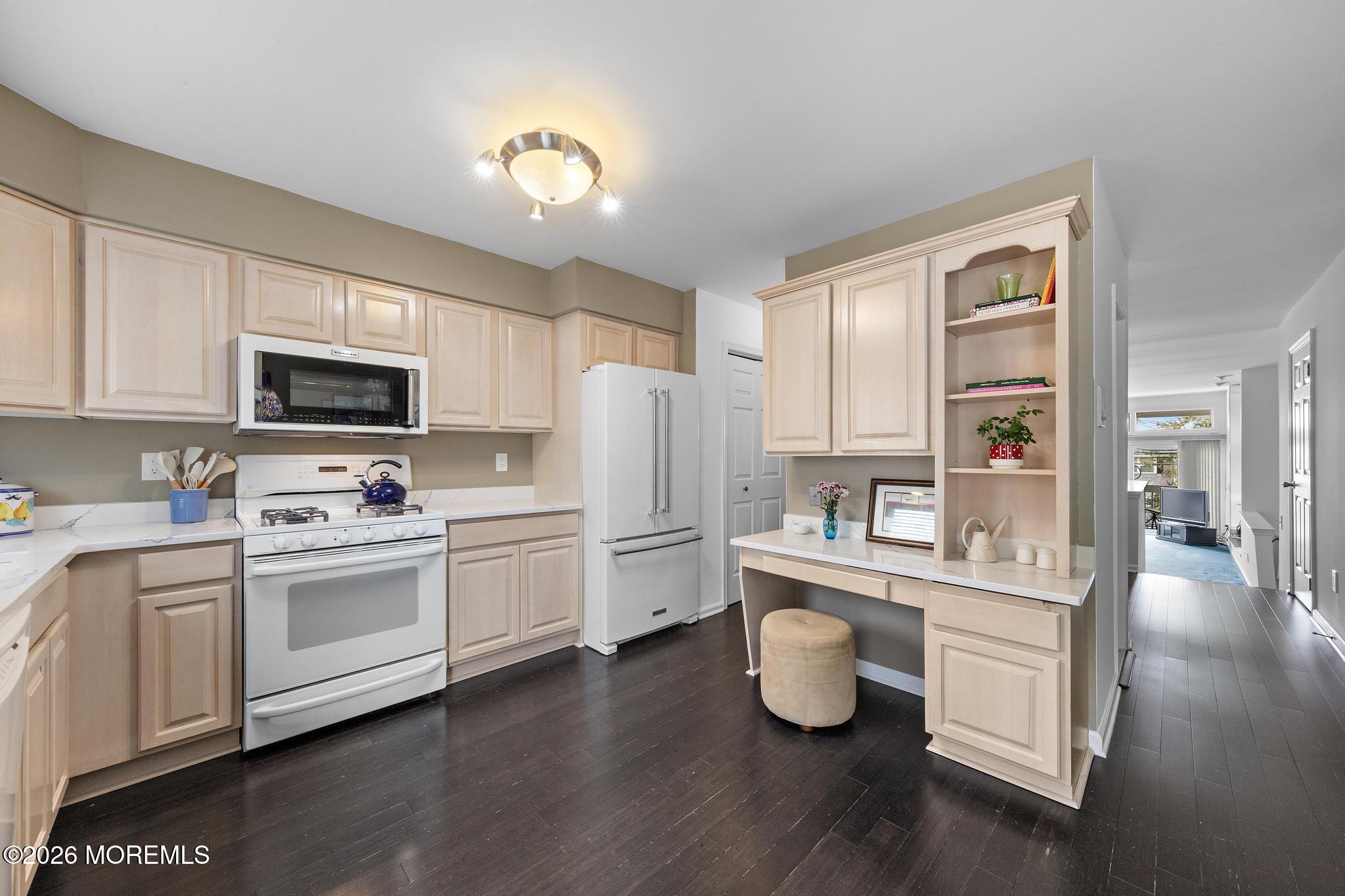 1 Portland Road, Unit 7 Highlands, NJ 07732 - Photo 22 of 47 Kitchen