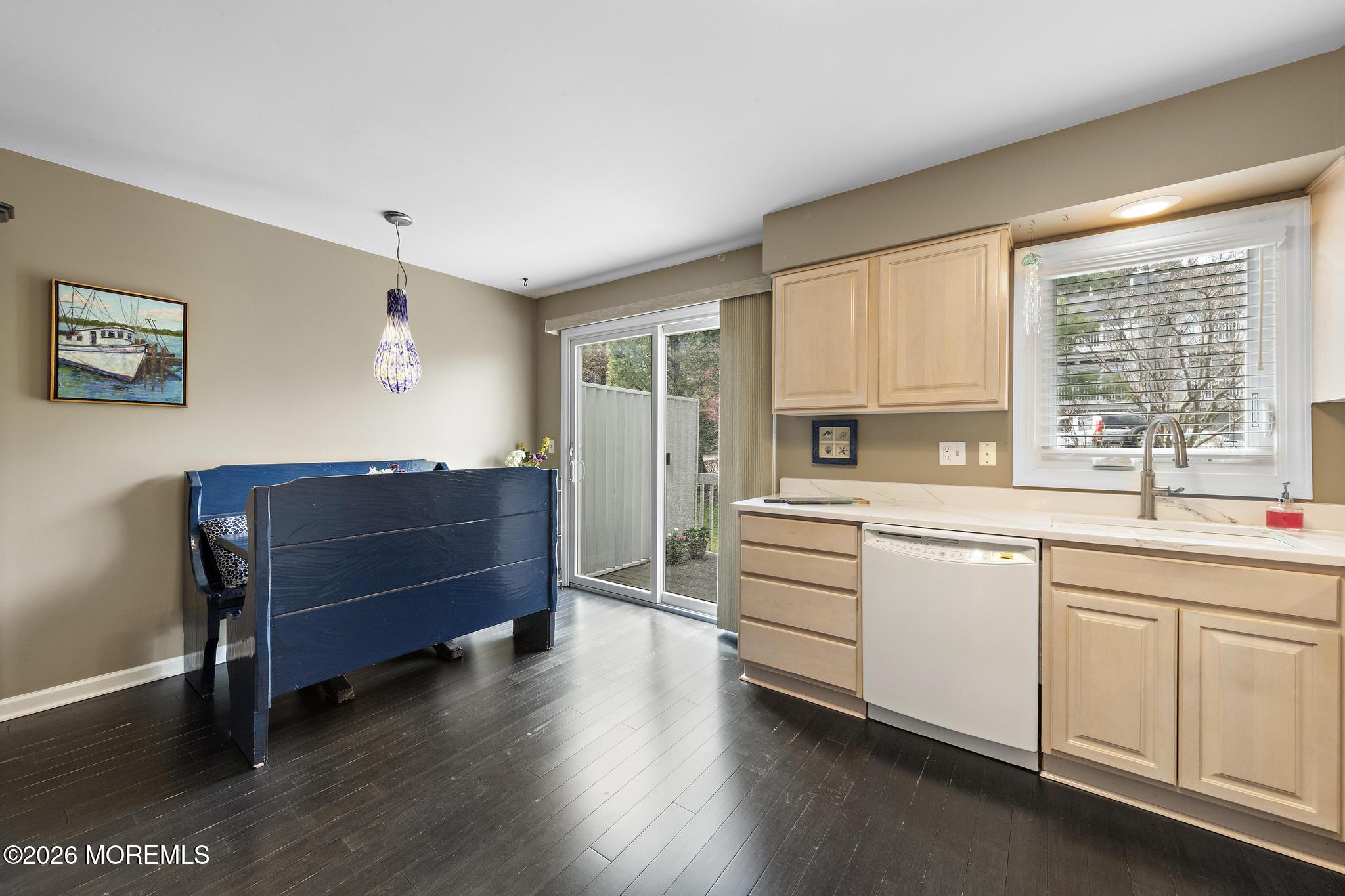 1 Portland Road, Unit 7 Highlands, NJ 07732 - Photo 24 of 47 Kitchen