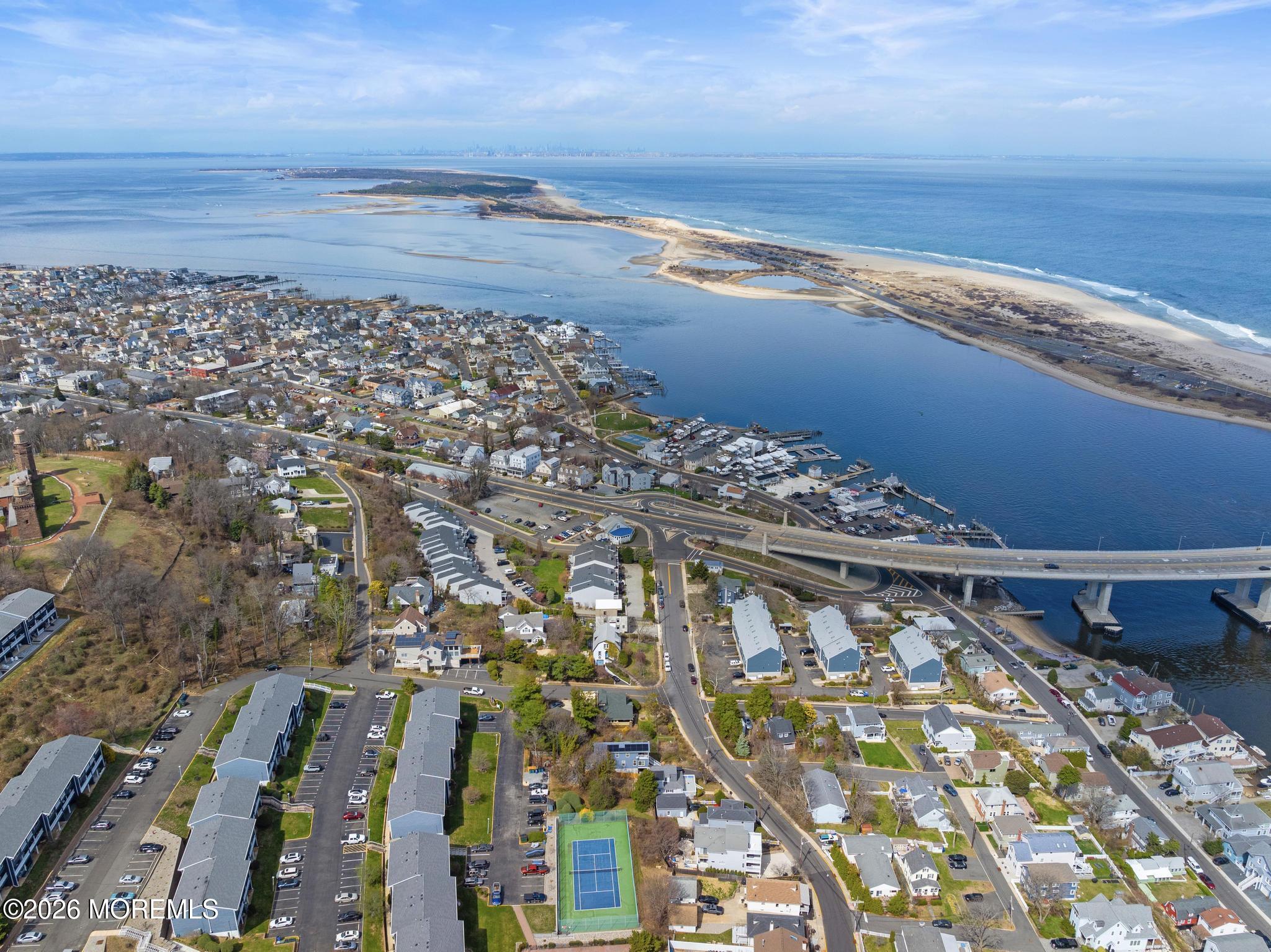 1 Portland Road, Unit 7 Highlands, NJ 07732 - Photo 4 of 47 1 Portland Rd #7