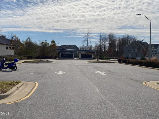 a view of outdoor space with city view