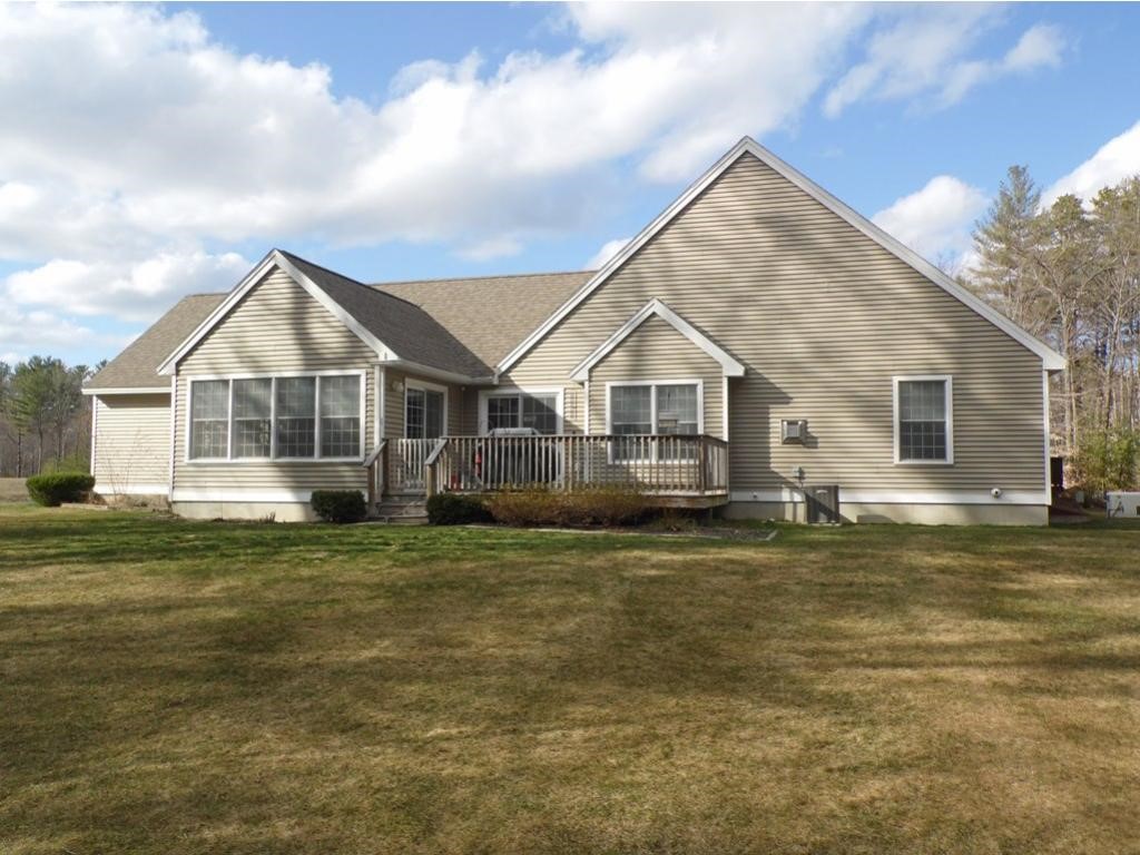 79 Risloves Way, Unit 12A Fremont, NH 03044 - Photo 1 of 20