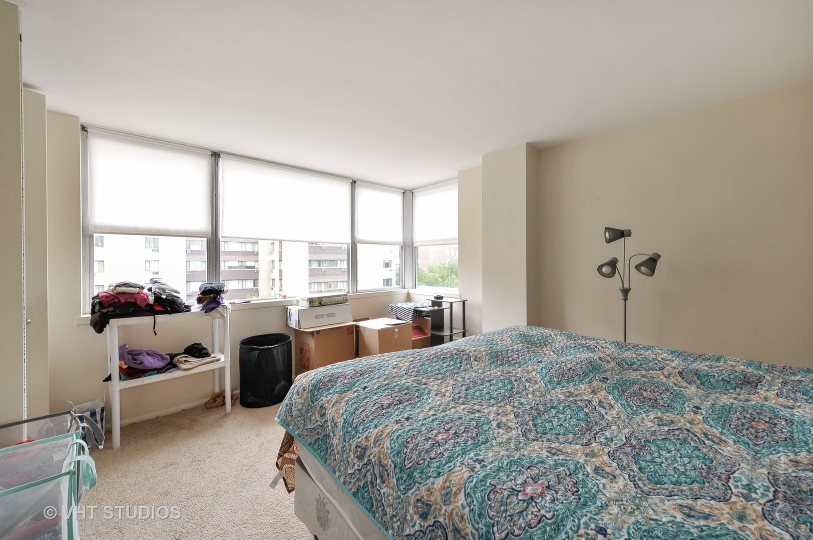 6301 North Sheridan Road, Unit 5B Chicago, IL 60660 - Photo 7 of 11