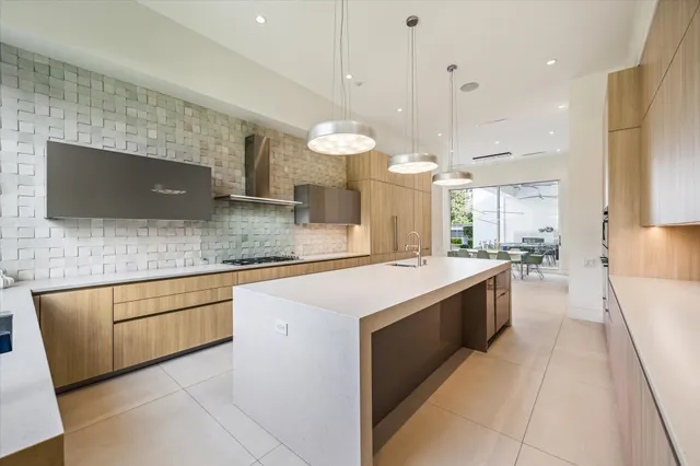 $5,995,000 | 311 Brown Saddle Road, Houston, TX 77057