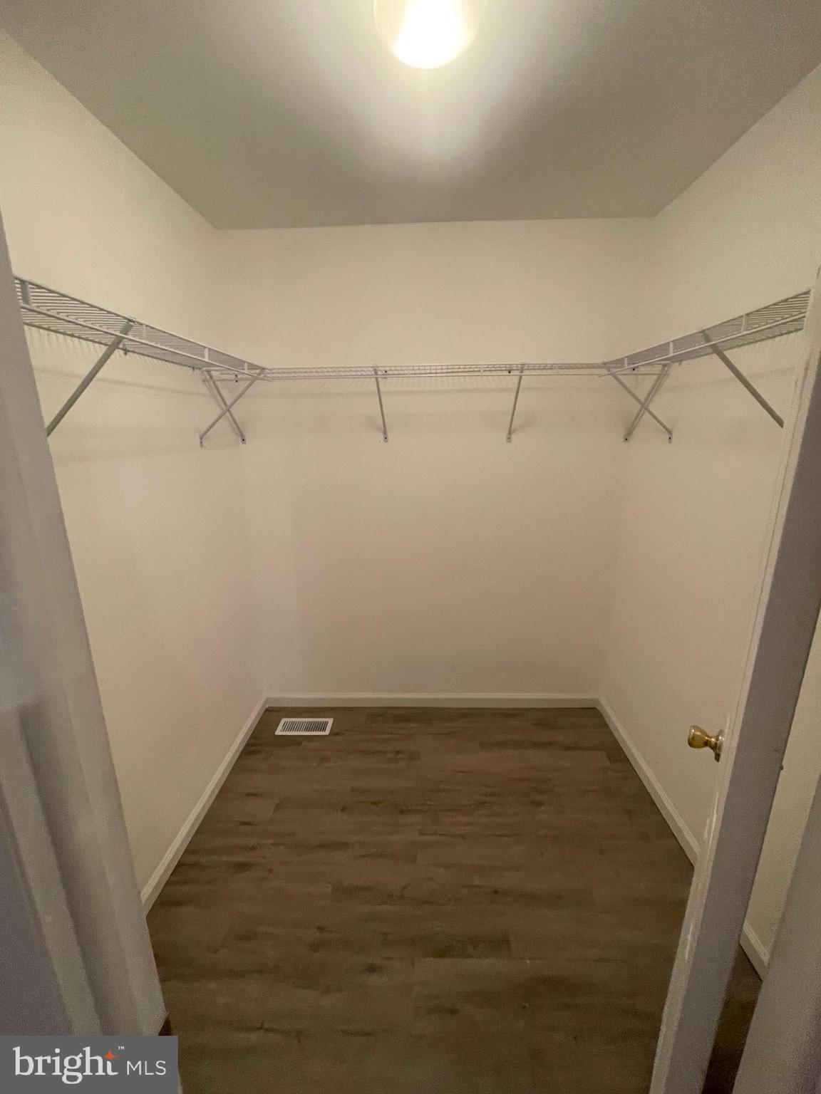 907 Clover Place Warminster, PA 18974 - Photo 14 of 16