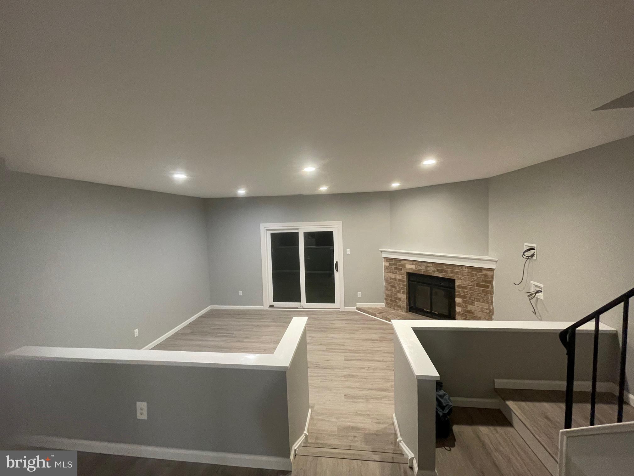 907 Clover Place Warminster, PA 18974 - Photo 6 of 16