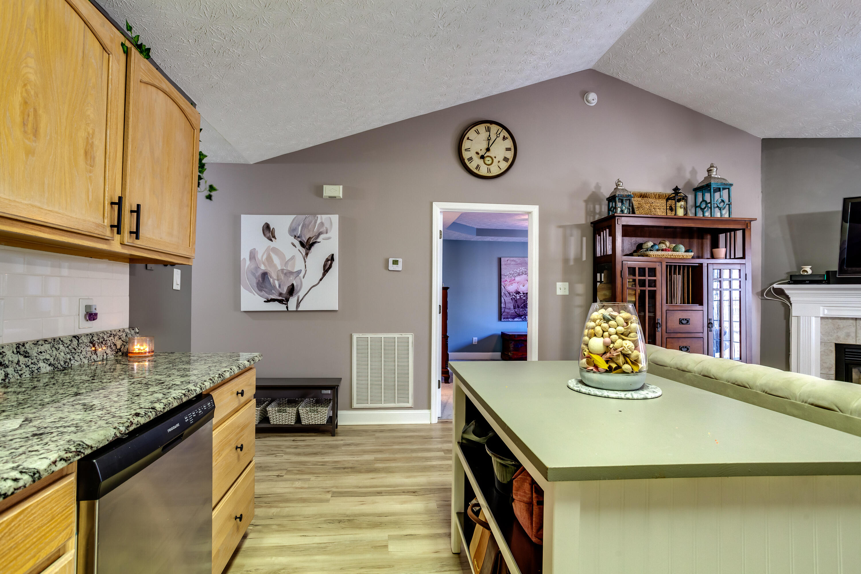 5703 Reece Way, Unit 10 Knoxville, TN 37918 - Photo 14 of 23 012220122-1-5703ReeceWayKnoxvilleTN-SMAL
