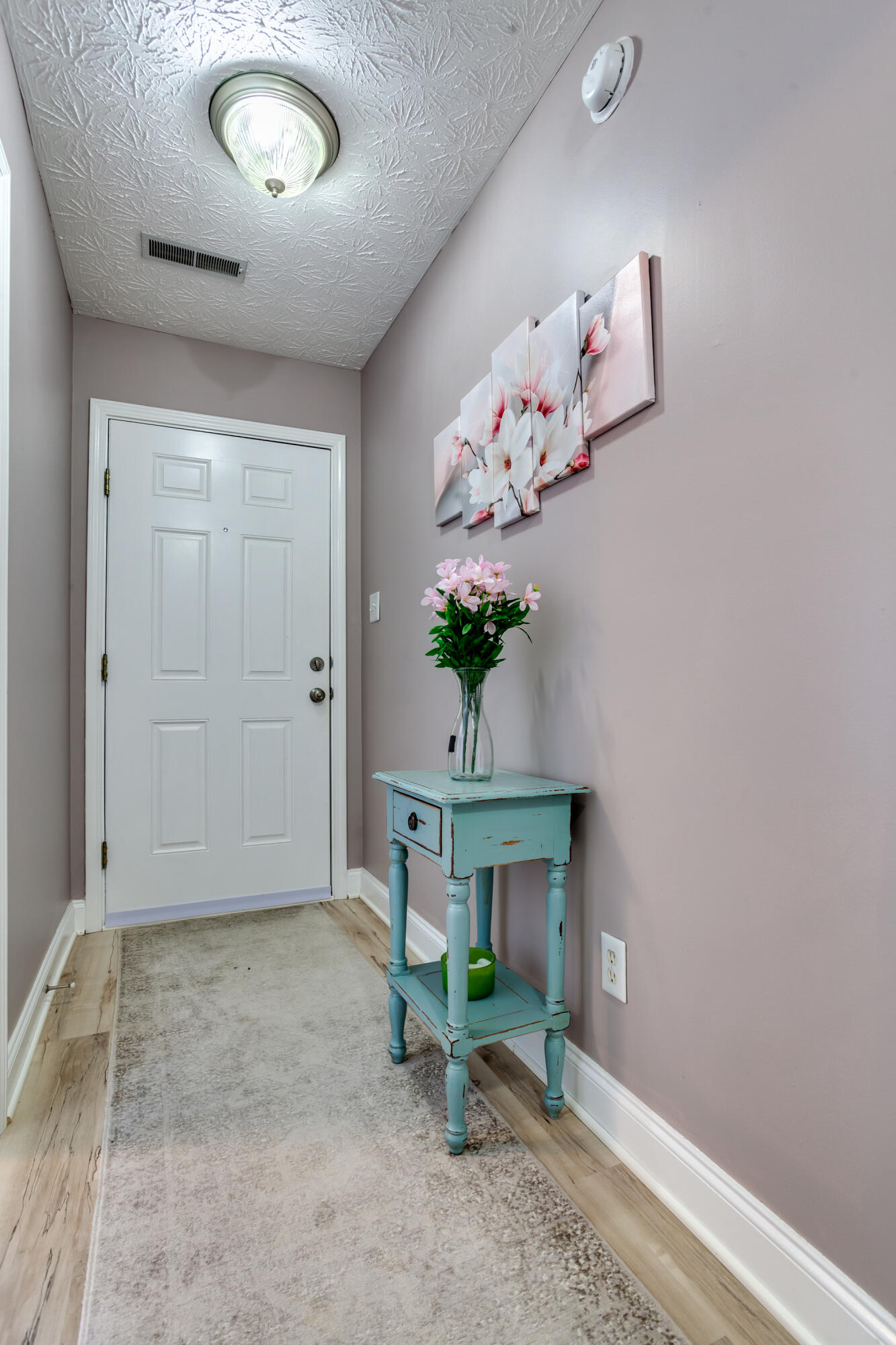 5703 Reece Way, Unit 10 Knoxville, TN 37918 - Photo 3 of 23 003220122-1-5703ReeceWayKnoxvilleTN-SMAL