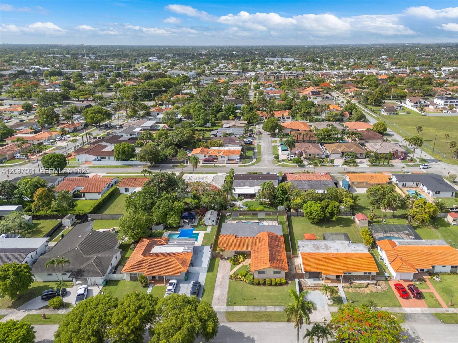 10842 Southwest 33rd Street Miami, FL 33165 - Photo 31 of 44