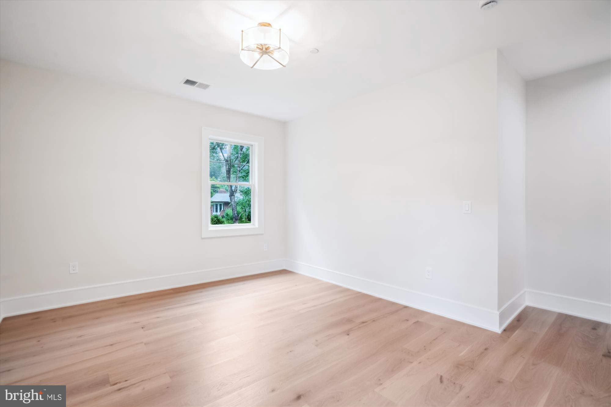 6605 Pyle Road Bethesda, MD 20817 - Photo 54 of 82 Bedroom