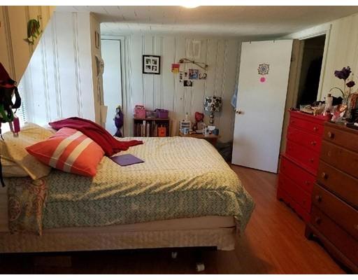 40 Champlain Street Springfield, MA 01151 - Photo 18 of 21 Gallery Image 18
