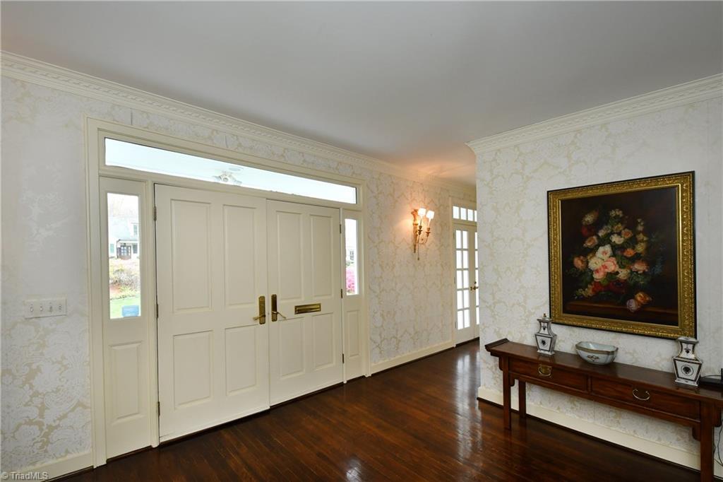 1930 Virginia Road Winston-Salem, NC 27104 - Photo 2 of 30 Gracious entry