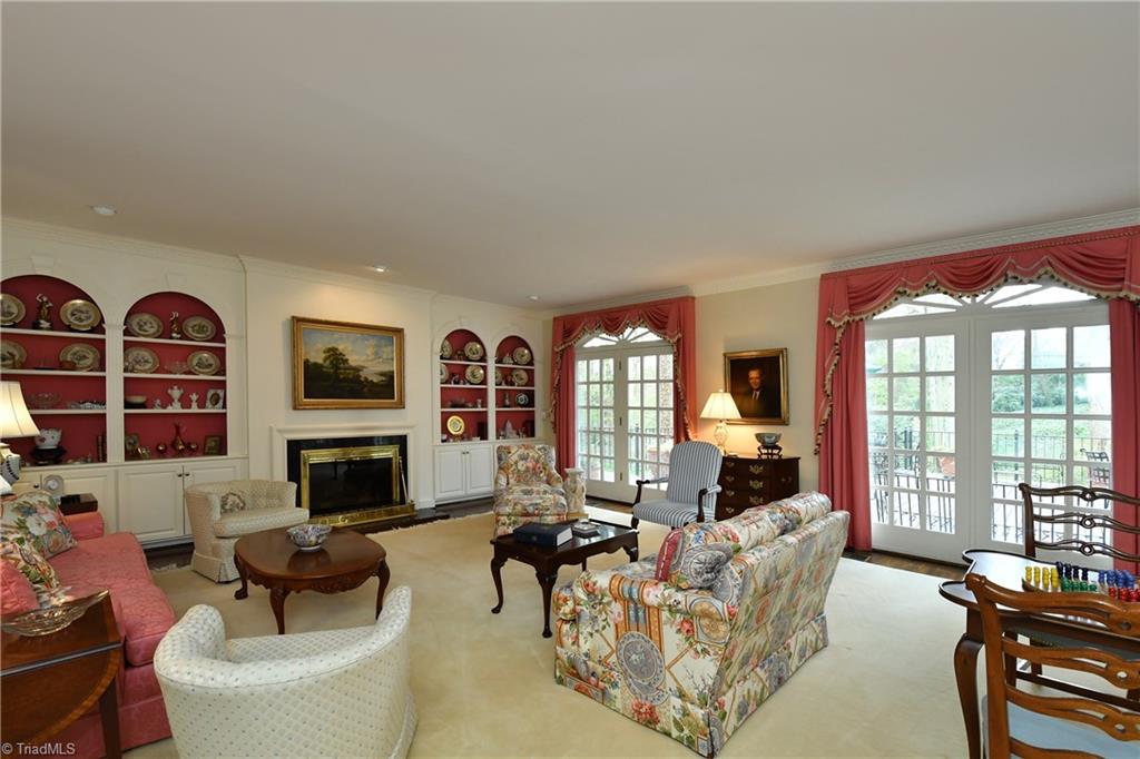 1930 Virginia Road Winston-Salem, NC 27104 - Photo 4 of 30 Lovely living room opens to deck