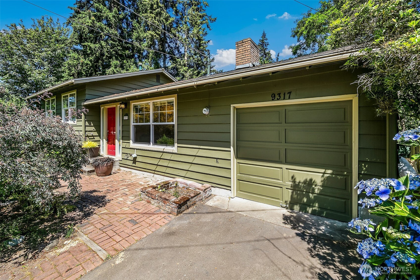 9317 217th Place Southwest Edmonds, WA 98020 - Photo 2 of 32