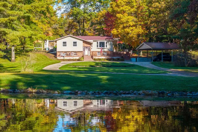 $550,000 | 23616 15 Mile Road, Big Rapids, MI 49307