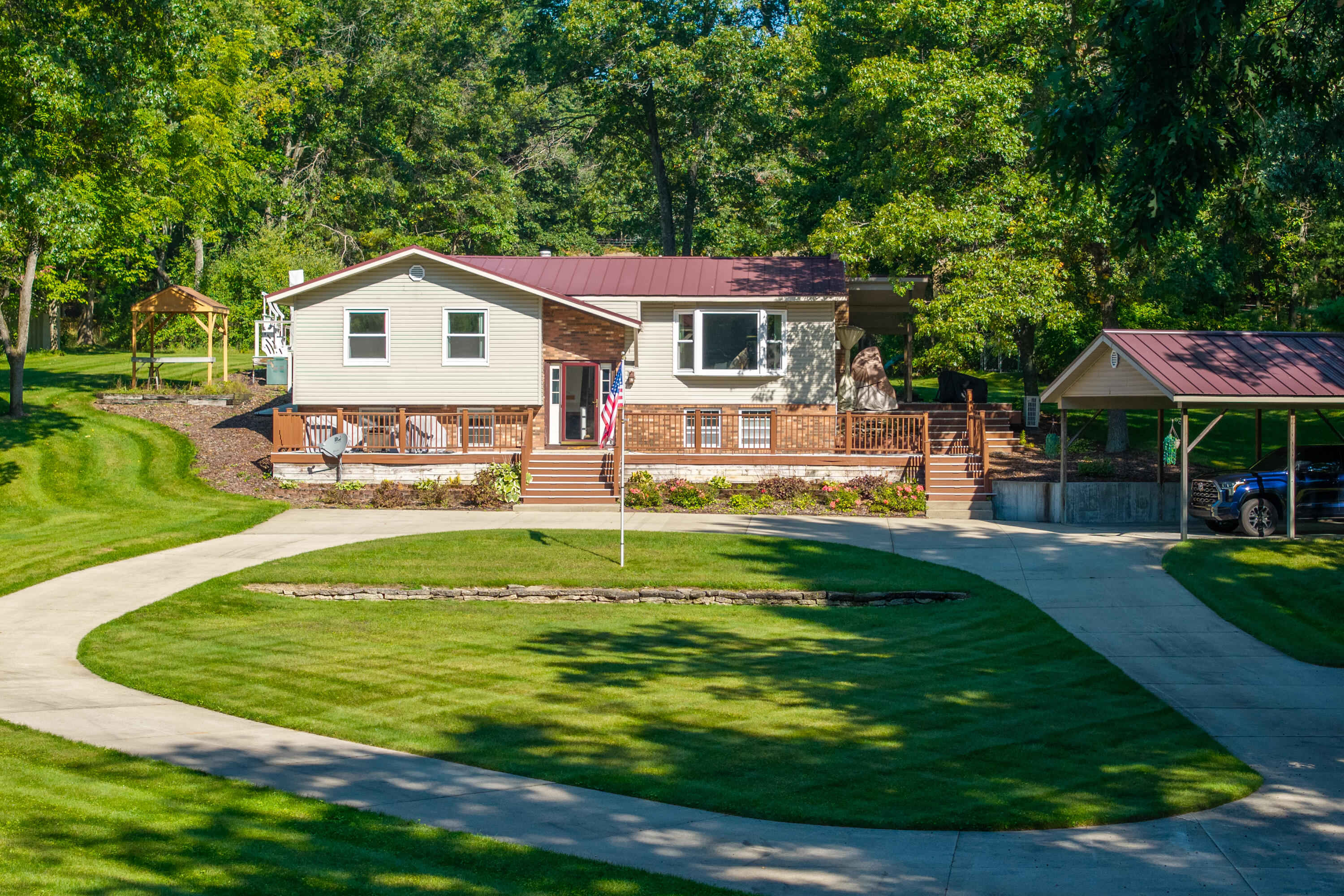 23616 15 Mile Road Big Rapids, MI 49307 - Photo 11 of 79 DJI_20250915231321_0002_D