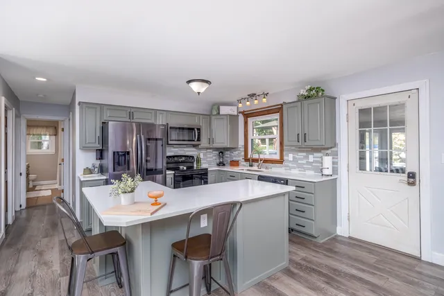 $550,000 | 23616 15 Mile Road, Big Rapids, MI 49307