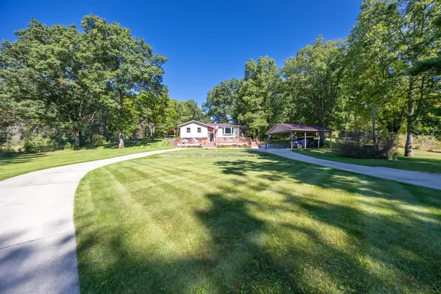 $550,000 | 23616 15 Mile Road, Big Rapids, MI 49307