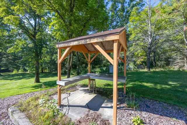 $550,000 | 23616 15 Mile Road, Big Rapids, MI 49307