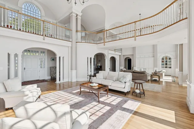 $9,500,000 | 92 Spruce Point Road, Yarmouth, ME 04096