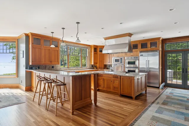 $9,500,000 | 92 Spruce Point Road, Yarmouth, ME 04096