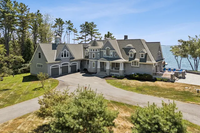 $9,500,000 | 92 Spruce Point Road, Yarmouth, ME 04096
