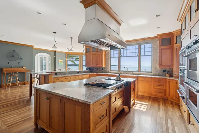 $9,500,000 | 92 Spruce Point Road, Yarmouth, ME 04096